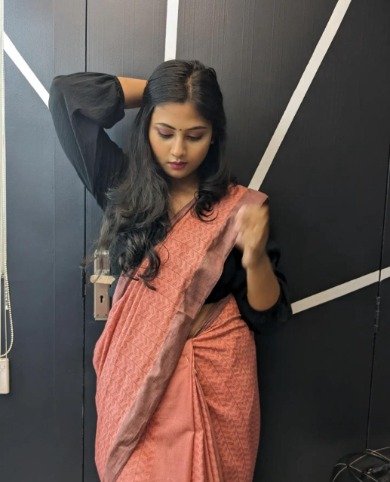 Myself Divya college girl and house wife available 24 hr